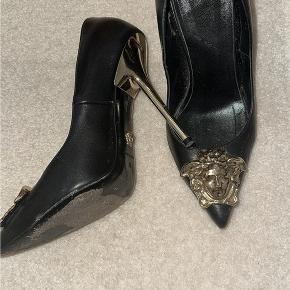 Authentic Versace heels - Picture 3 of 6